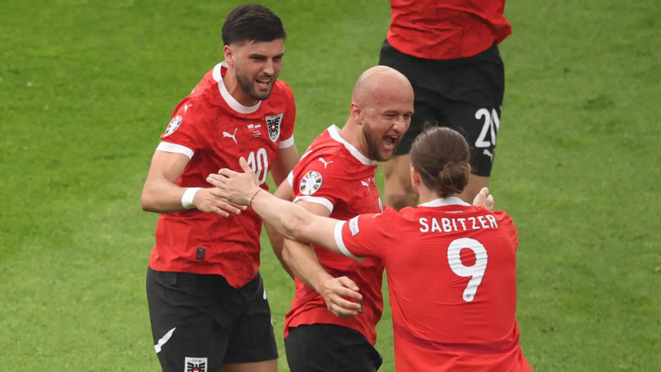 包含克罗地亚将迎战斯洛文尼亚的欧预赛的词条