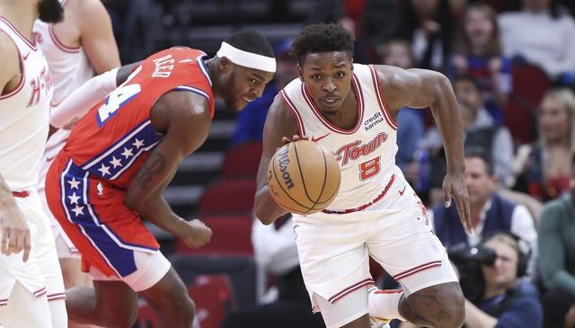 维拉利亚出色发挥，客场逆袭击败对手的简单介绍