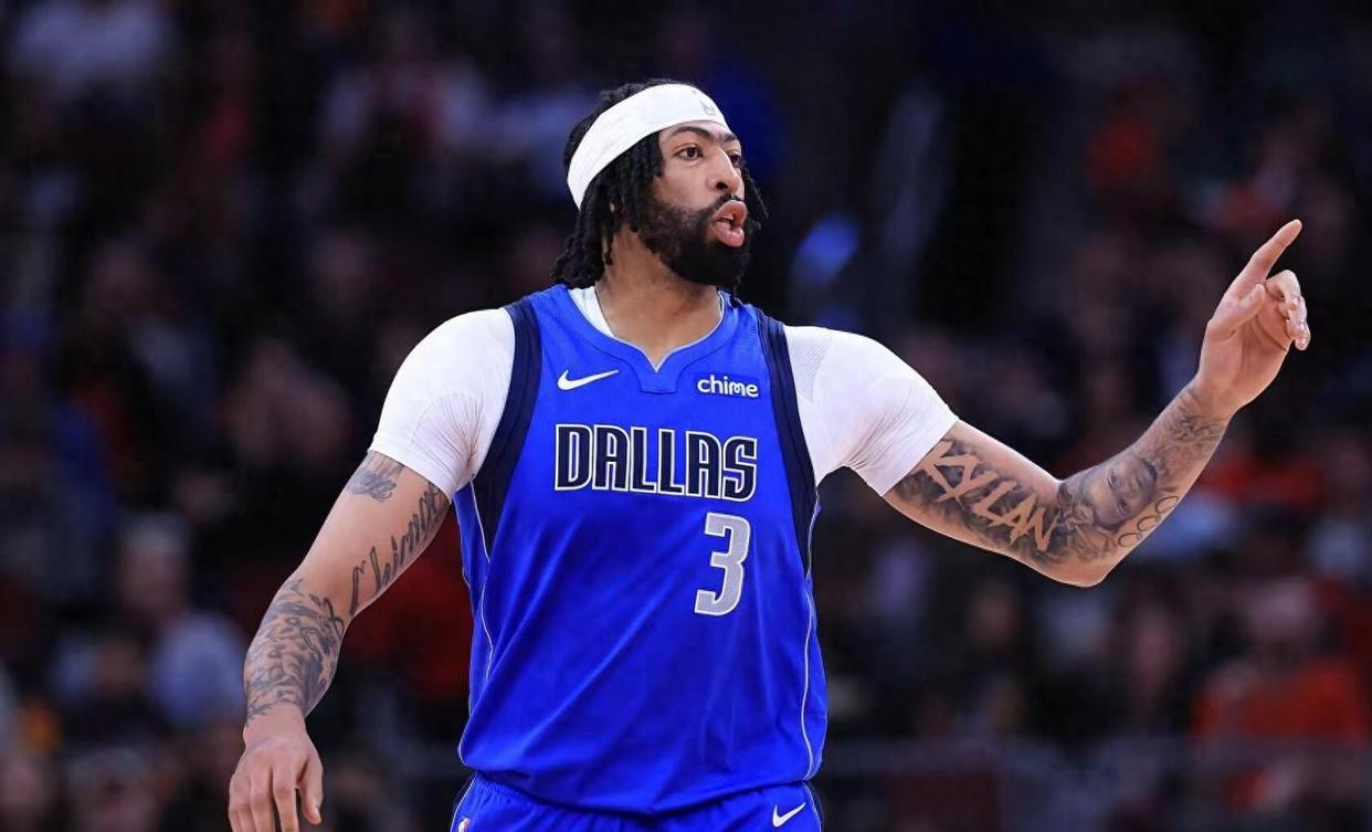 篮网客场擒独行侠，继续保持领先