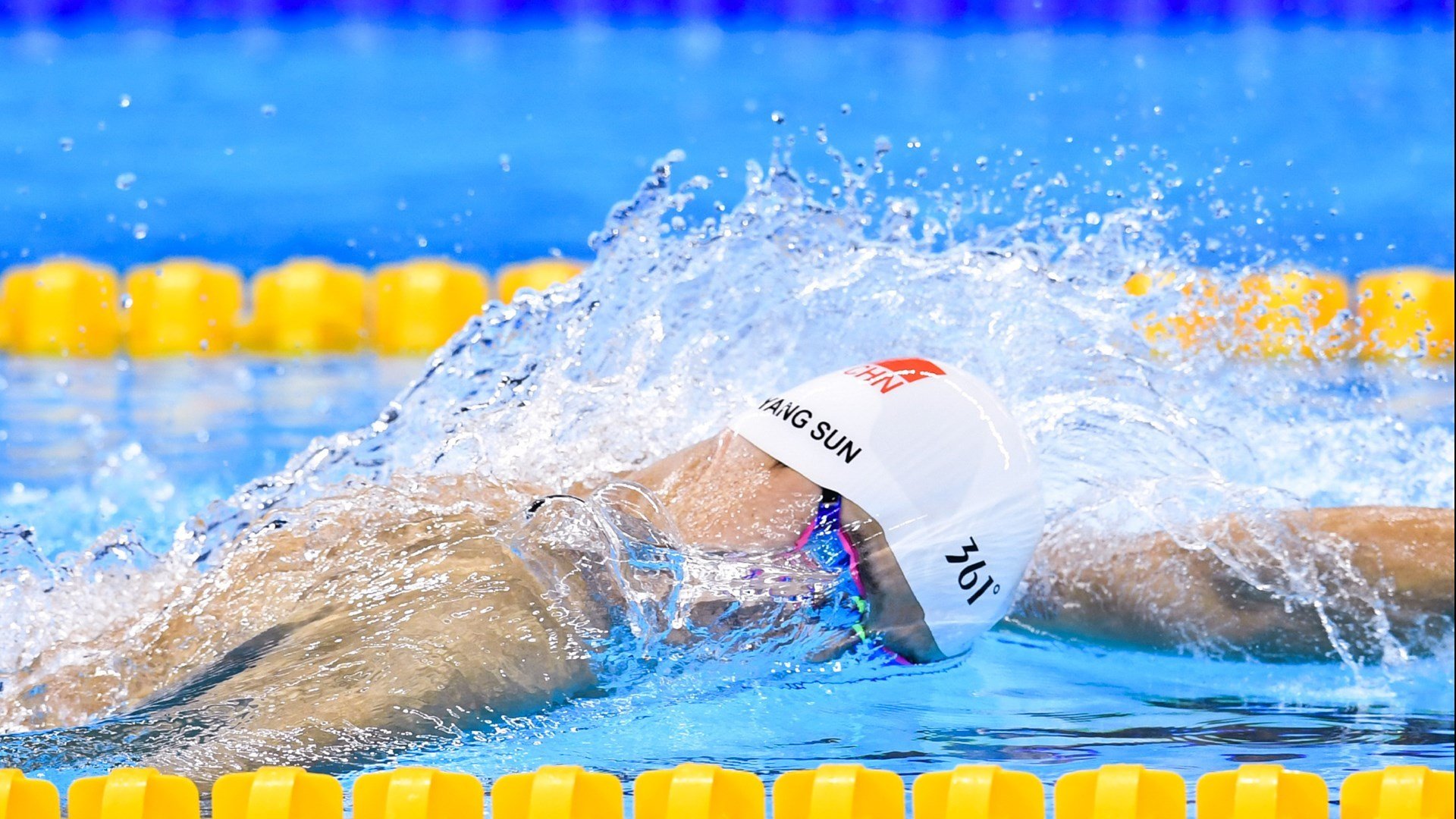 霍勒迪，雷霆对阵深圳队的攻防转换枢纽