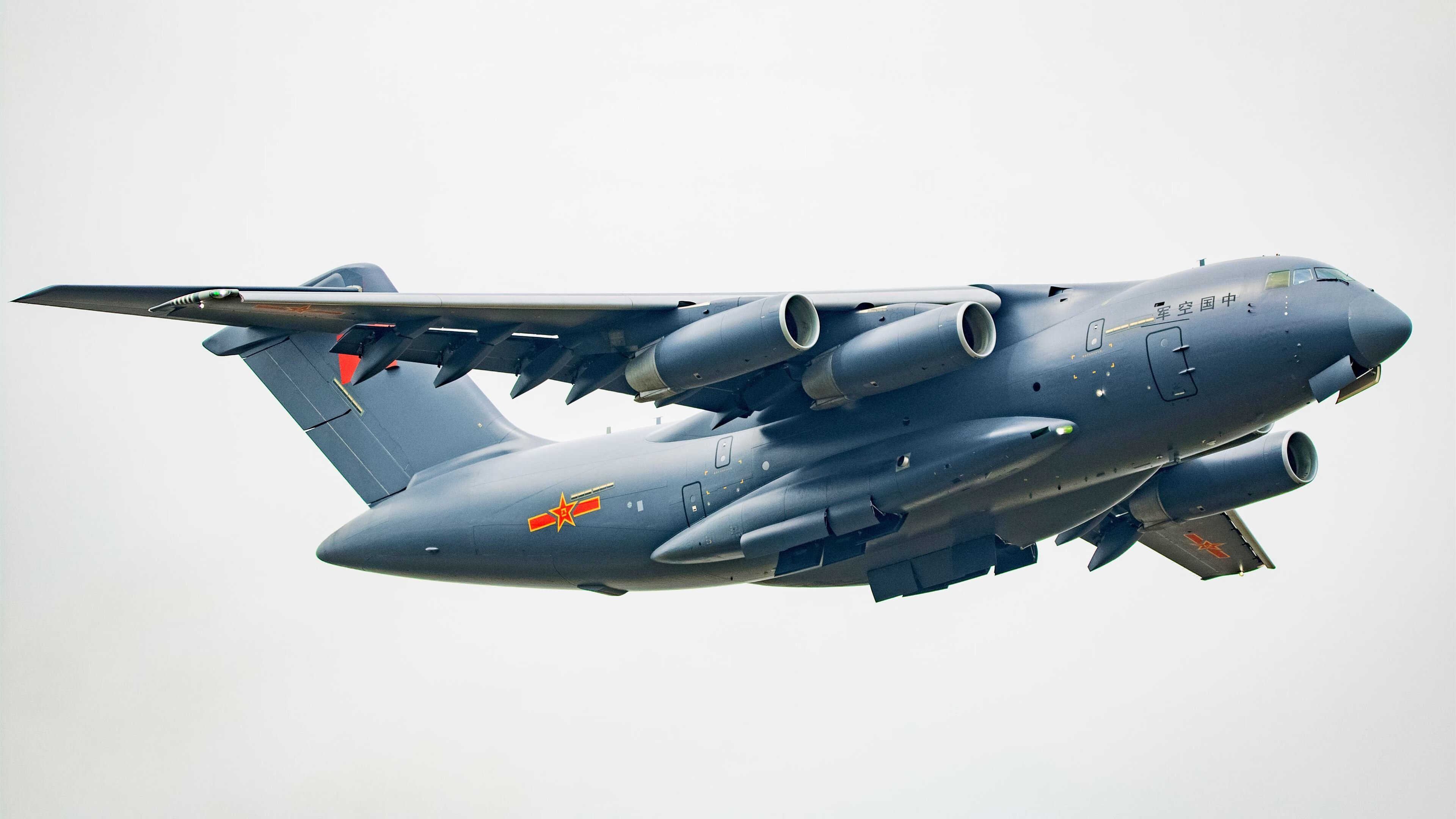 冰岛对阵拉齐奥,恩佐焦点战破茧成蝶,中场新核终证身价