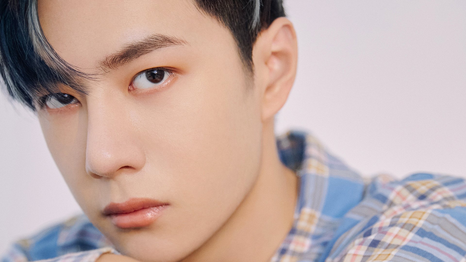 猛龙展翅撕裂撕裂之城，布克化身关键先生定乾坤